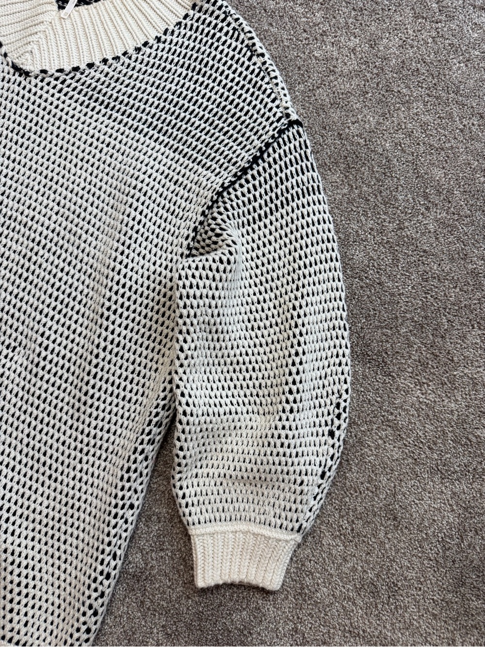 Free People Maisie Oversized Black & White Sweated Size XS - Picture 8 of 16